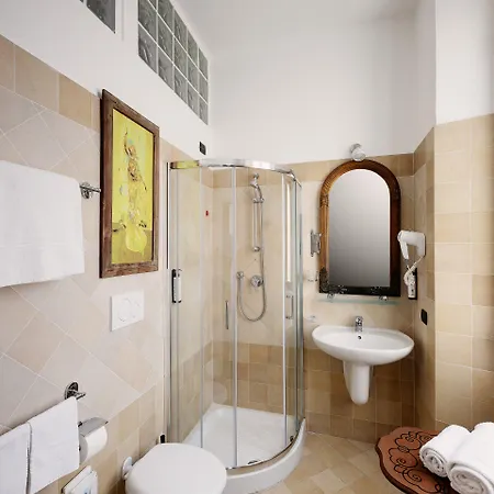 ベルナ ホテル 2*